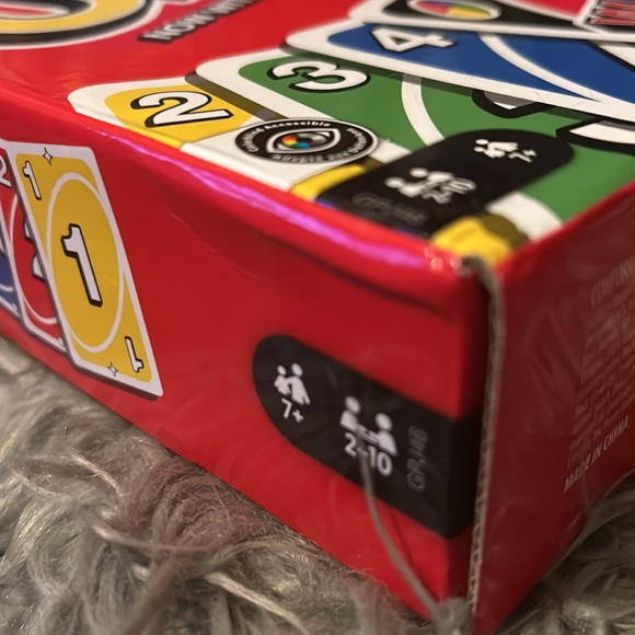 Mattel Games ​Giant UNO Card Game for Kids, Adults, Oversized Cards NEW - Picture 7 of 7